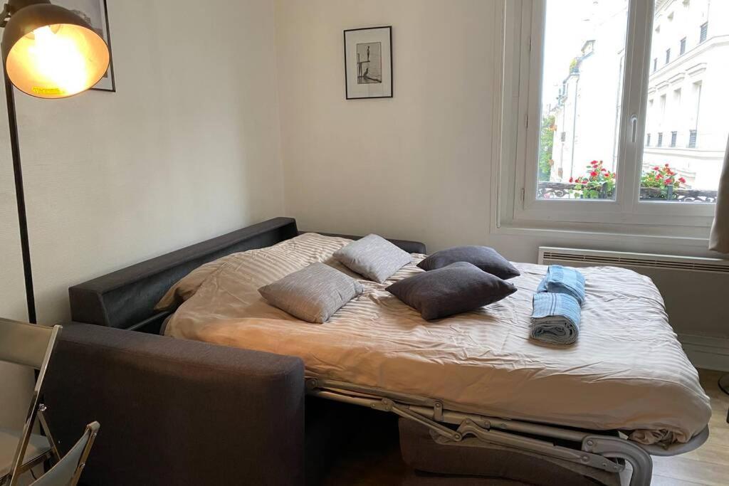 Large, Hyper Central Studio. Historical Paris
