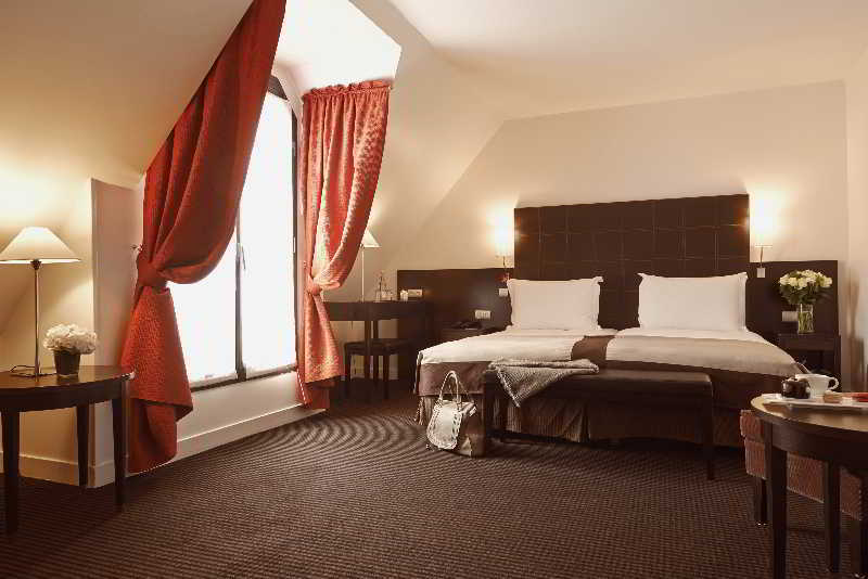 Hotel Plaza Tour Eiffel Paris