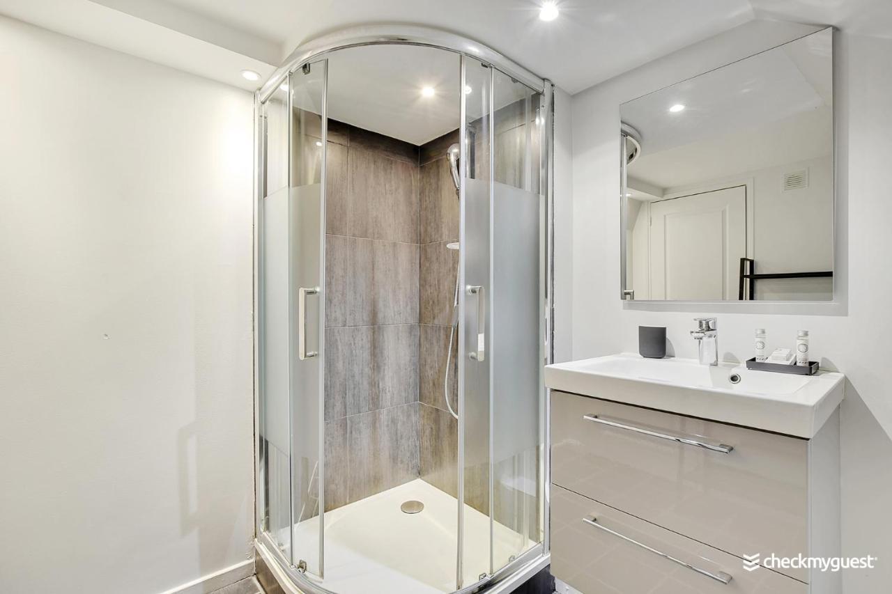 Apartment Magnifique Loft Atelier Parisien 180m2. Paris