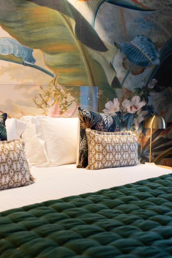 O'lord, 4 Etoiles, De Luxe Champs-elysees *