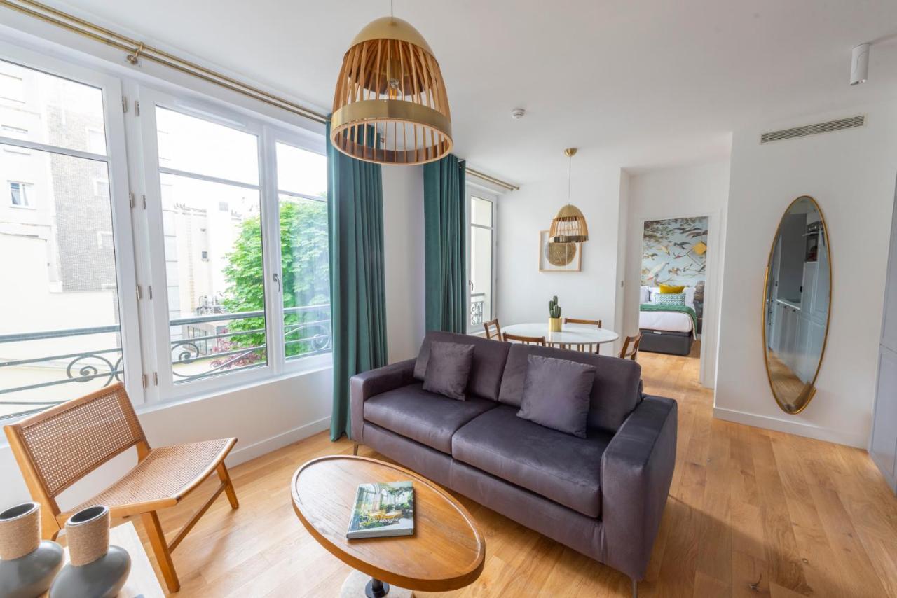 O'lord, 4 Etoiles, De Luxe Champs-elysees *