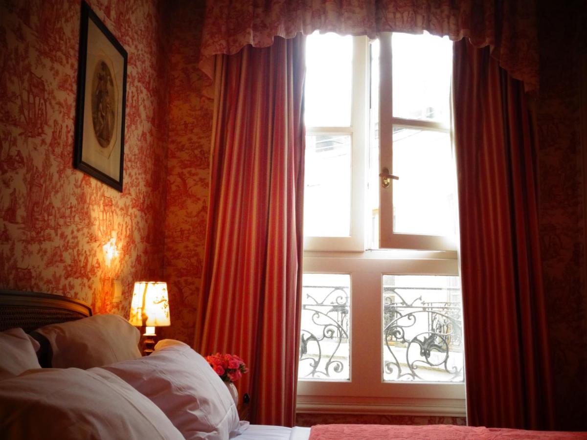 Du Prince De Conti Hotel 3*
