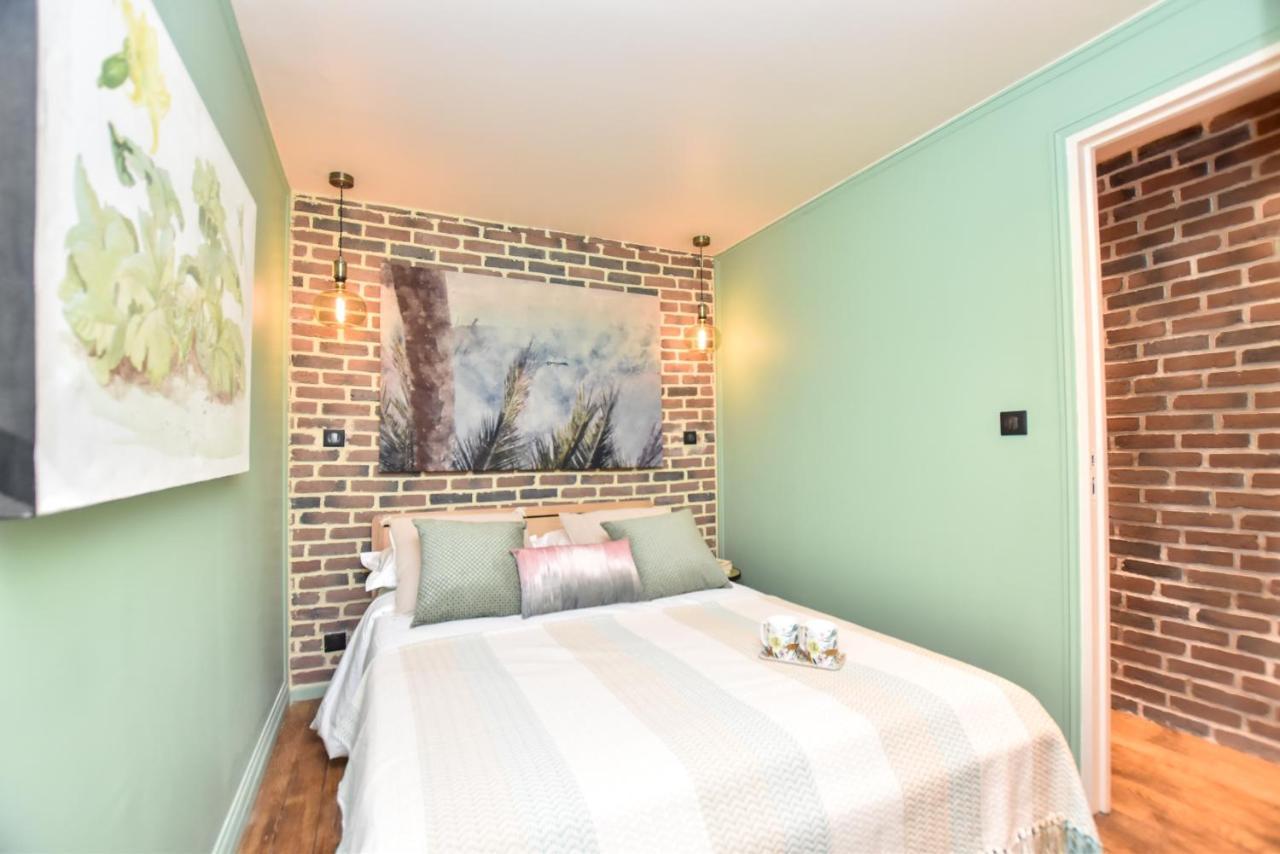 Apartment Cmg Nazareth / Republique Paris