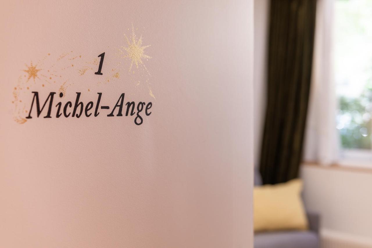 Couette-café CMG - Boutique Hôtel chambre - 3P - Auteuil/ Michel Ange Paris
