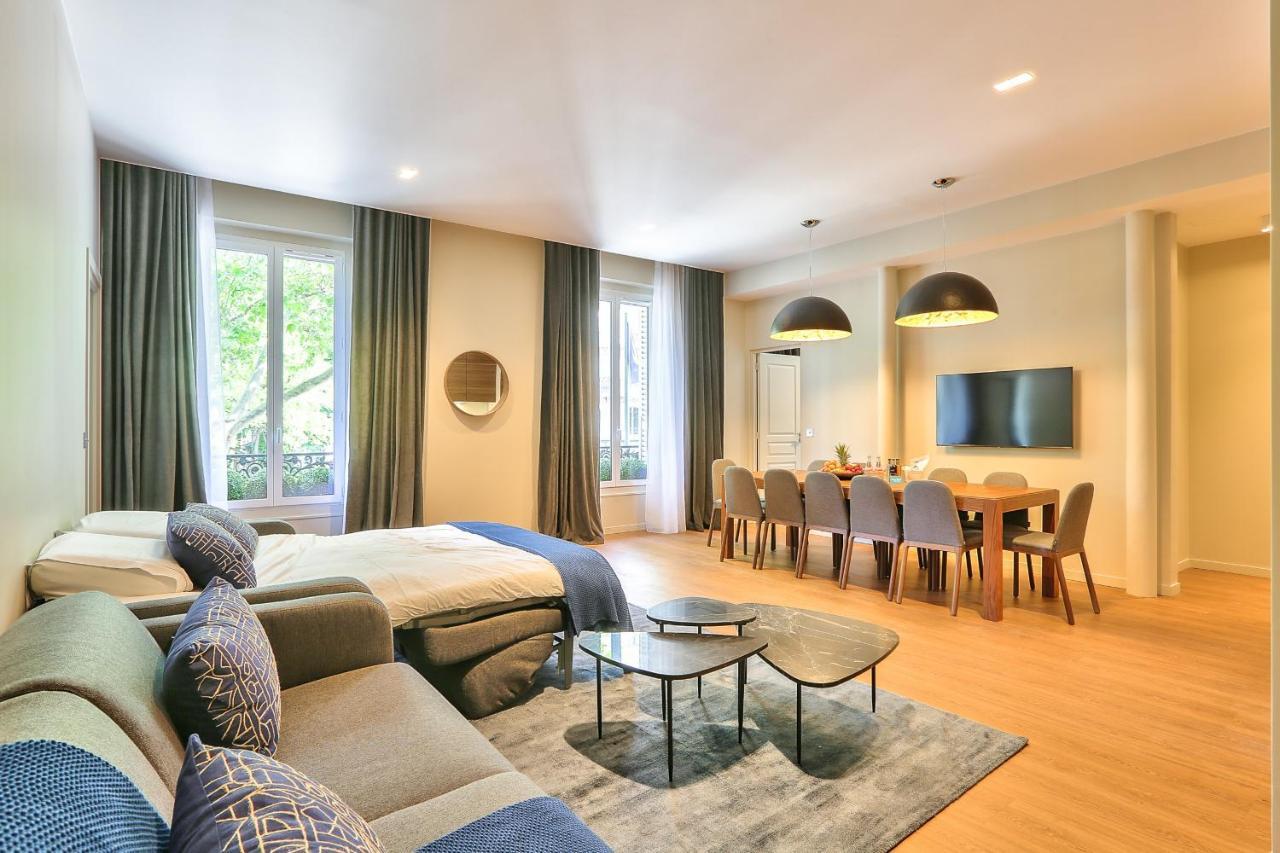 119 - Urban Spacious Sebastopol Apartment Paris