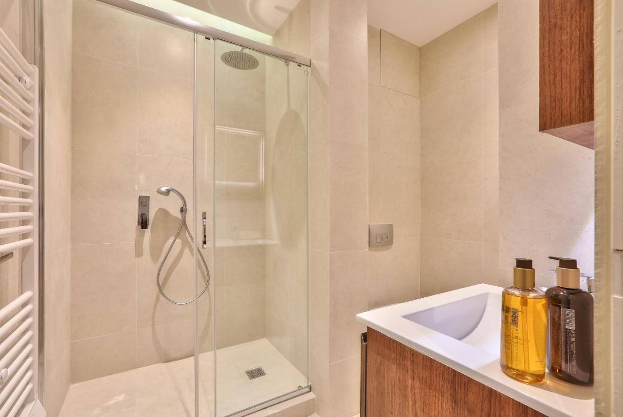 119 - Urban Spacious Sebastopol Apartment *