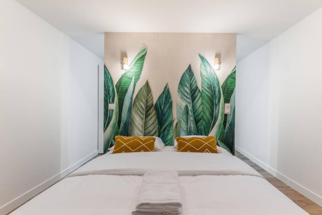 Hsh Sentier-reaumur Iii Beautiful 6p-2br Apartment Paris