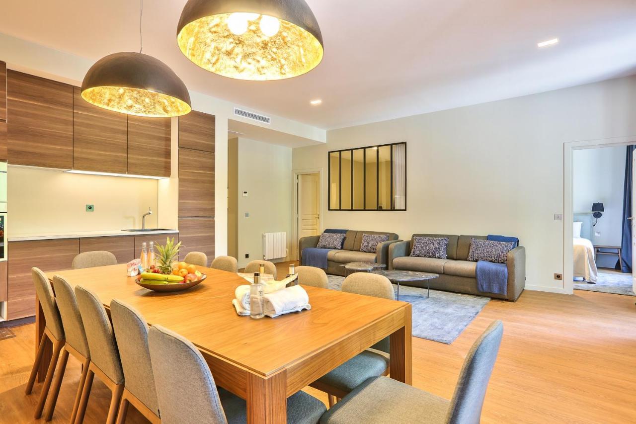 119 - Urban Spacious Sebastopol Apartment