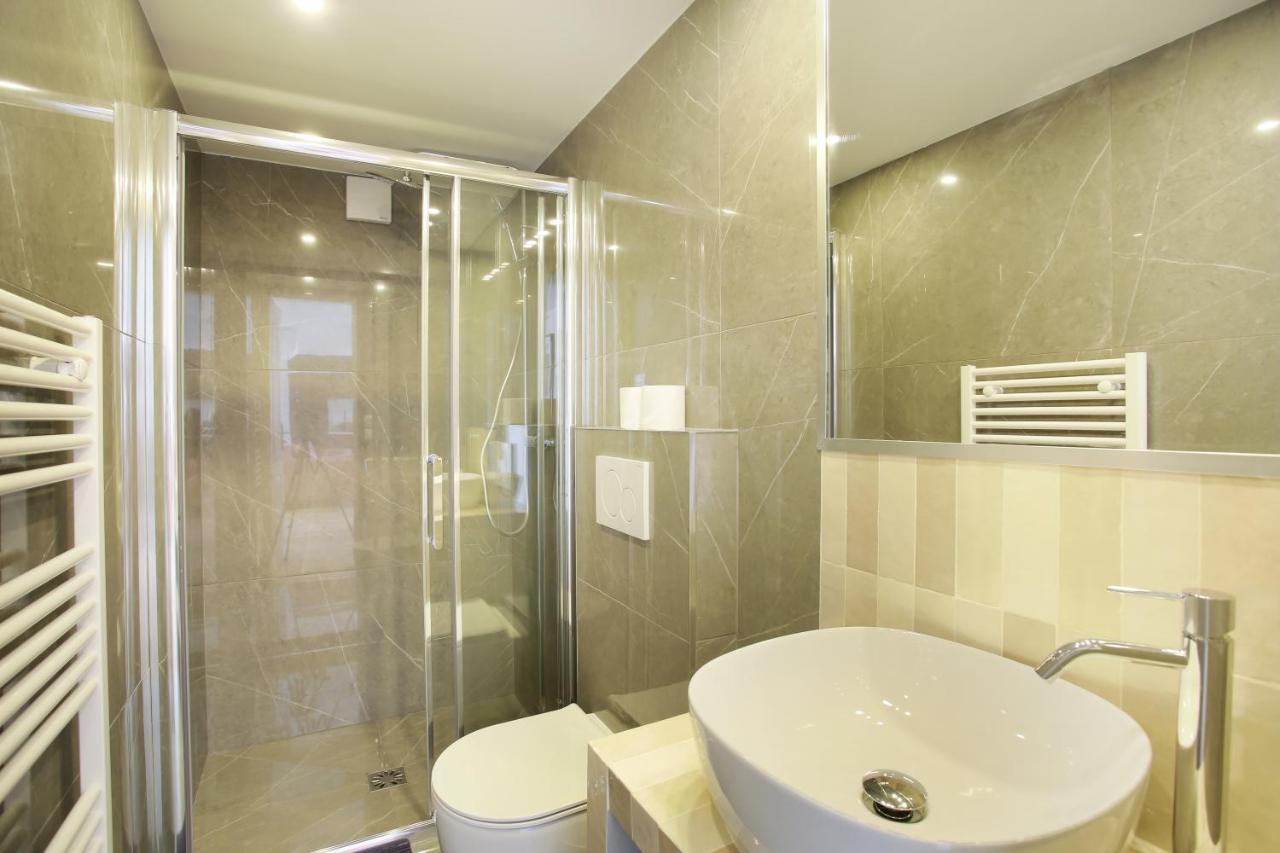 Centre De By Prestige *