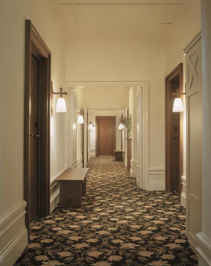 Chateau Voltaire Hotel Paris