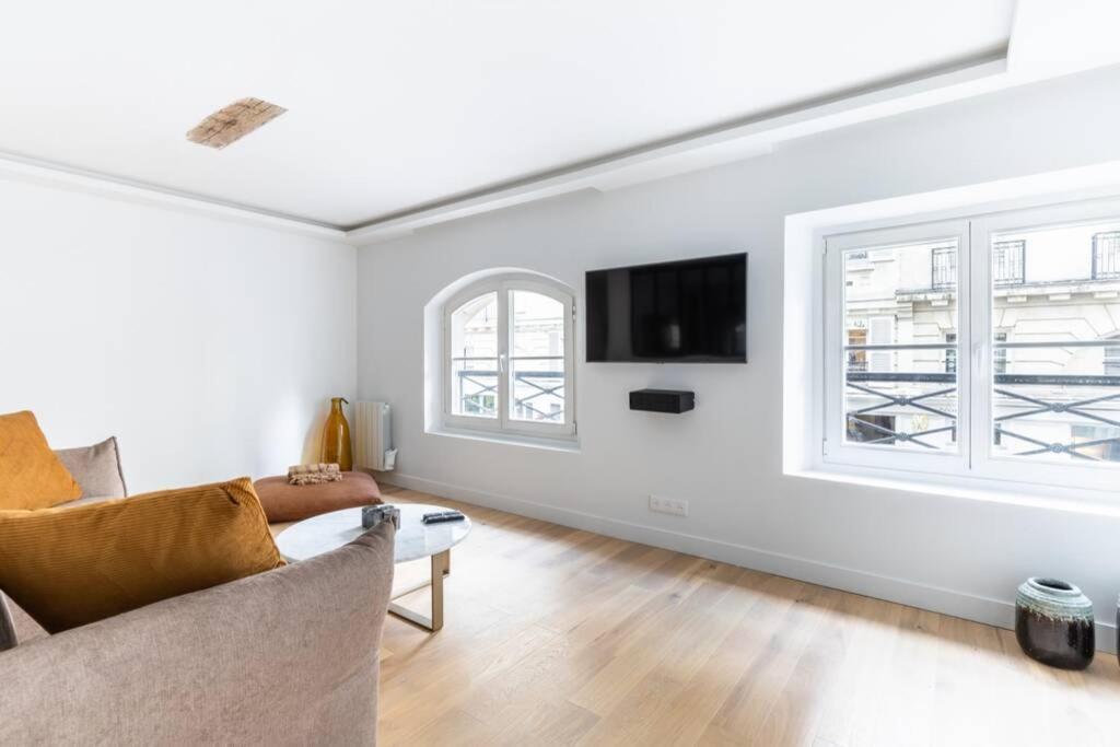 Appartement Invalide/palais Bourbon Paris