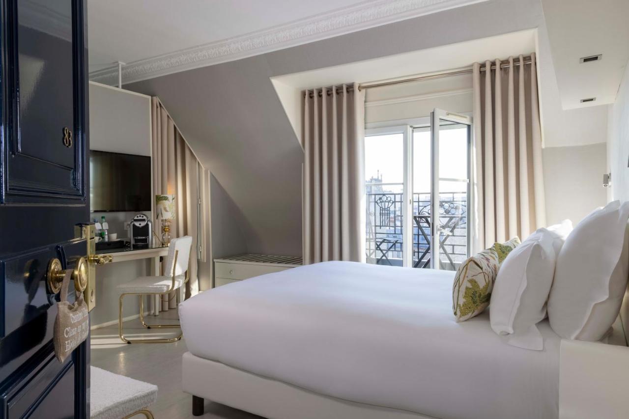 Hotel De Banville Paris
