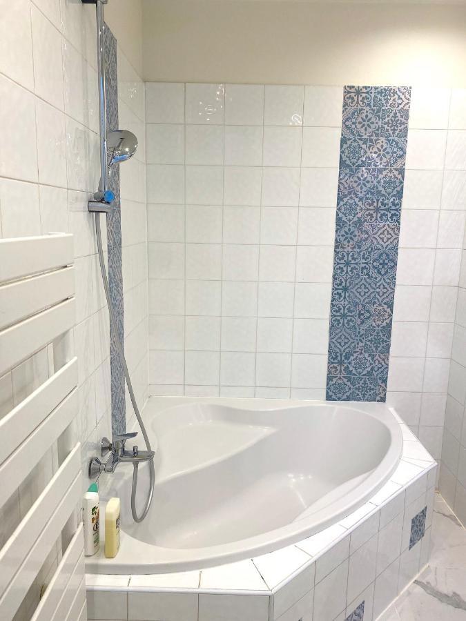 Marvellous Sunbathed 3br At The Heart Of *