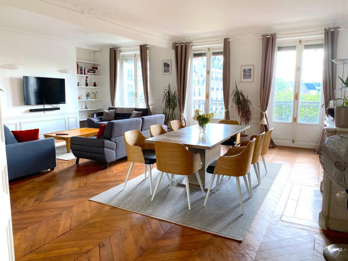 Marvellous Sunbathed 3br At The Heart Of Apartment Paris