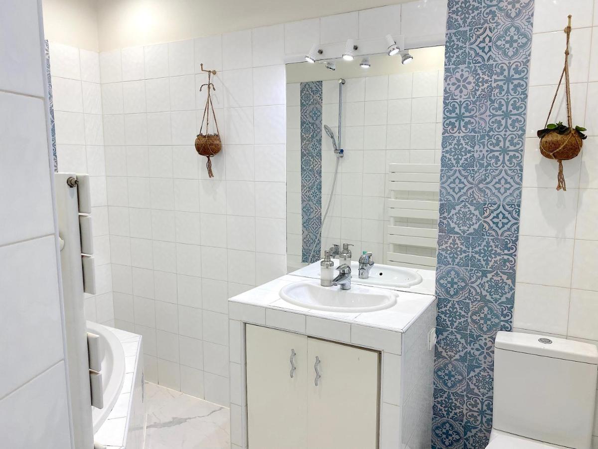 Marvellous Sunbathed 3br At The Heart Of Apartment
