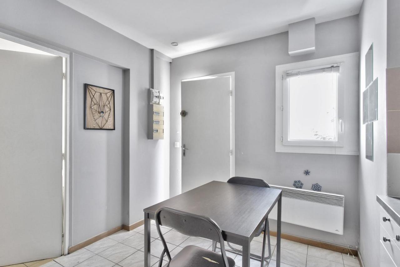 Apartment Modern Flat On Courtyard At The Heart Of Close To Bnf - Welkeys *
