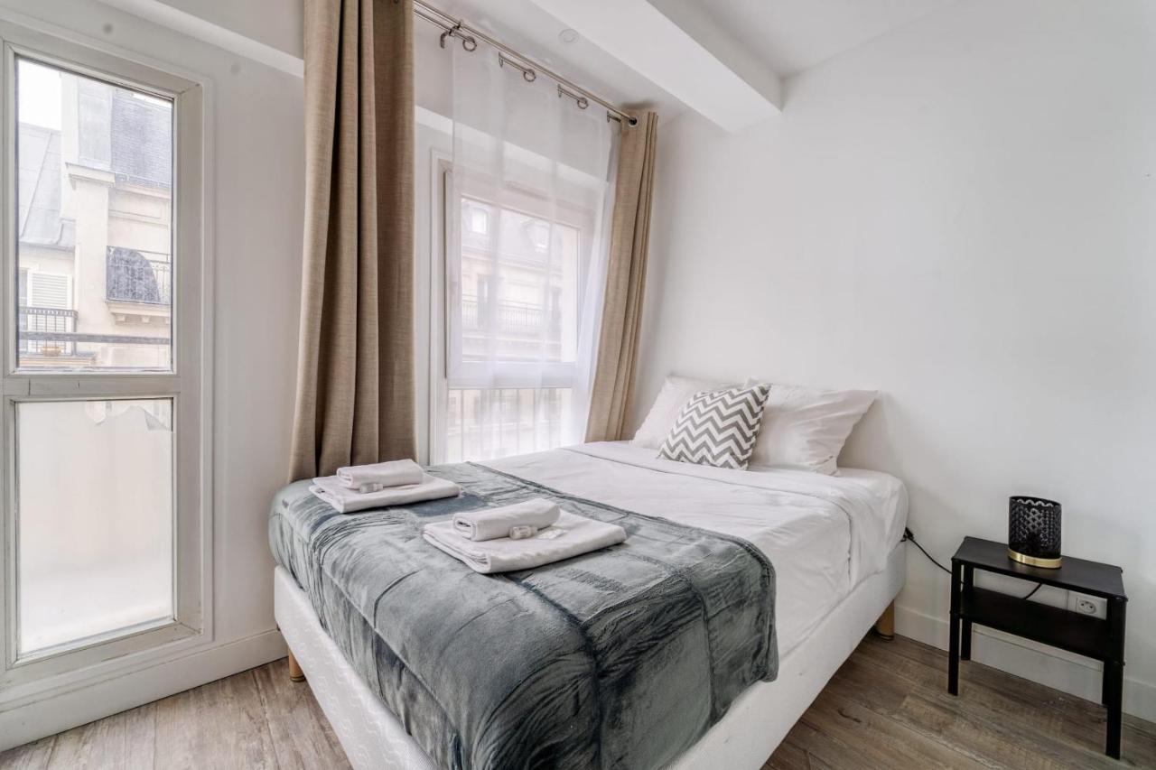 Beautiful Apartement With 2 Bedrooms In Centre Appartement Paris