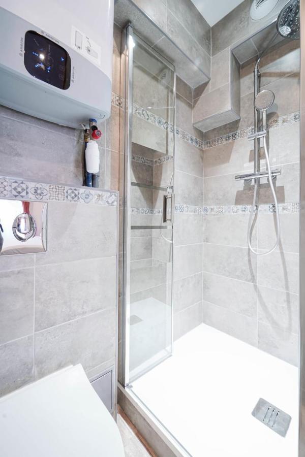 Appartement Quartier Montmartresaint Lazarelafayette Paris