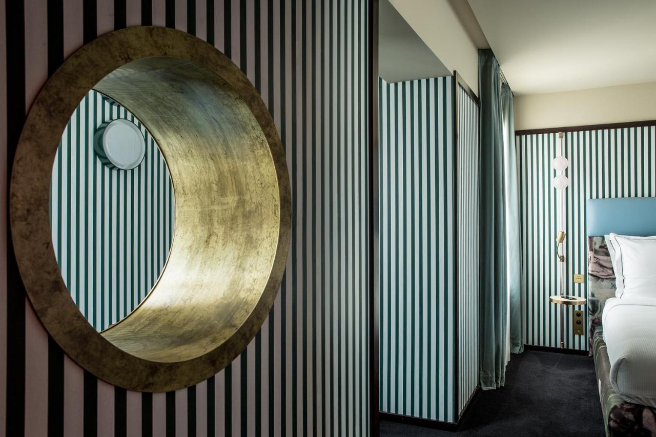 Du Rond-point Des Champs-elysees - Esprit De France Hotel Paris