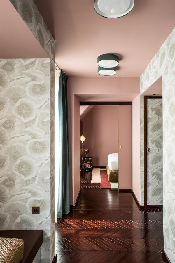 Hotel Du Rond-point Des Champs-elysees - Esprit De France 4*