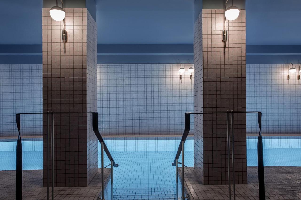 Du Rond-point Des Champs-elysees - Esprit De France Hotel