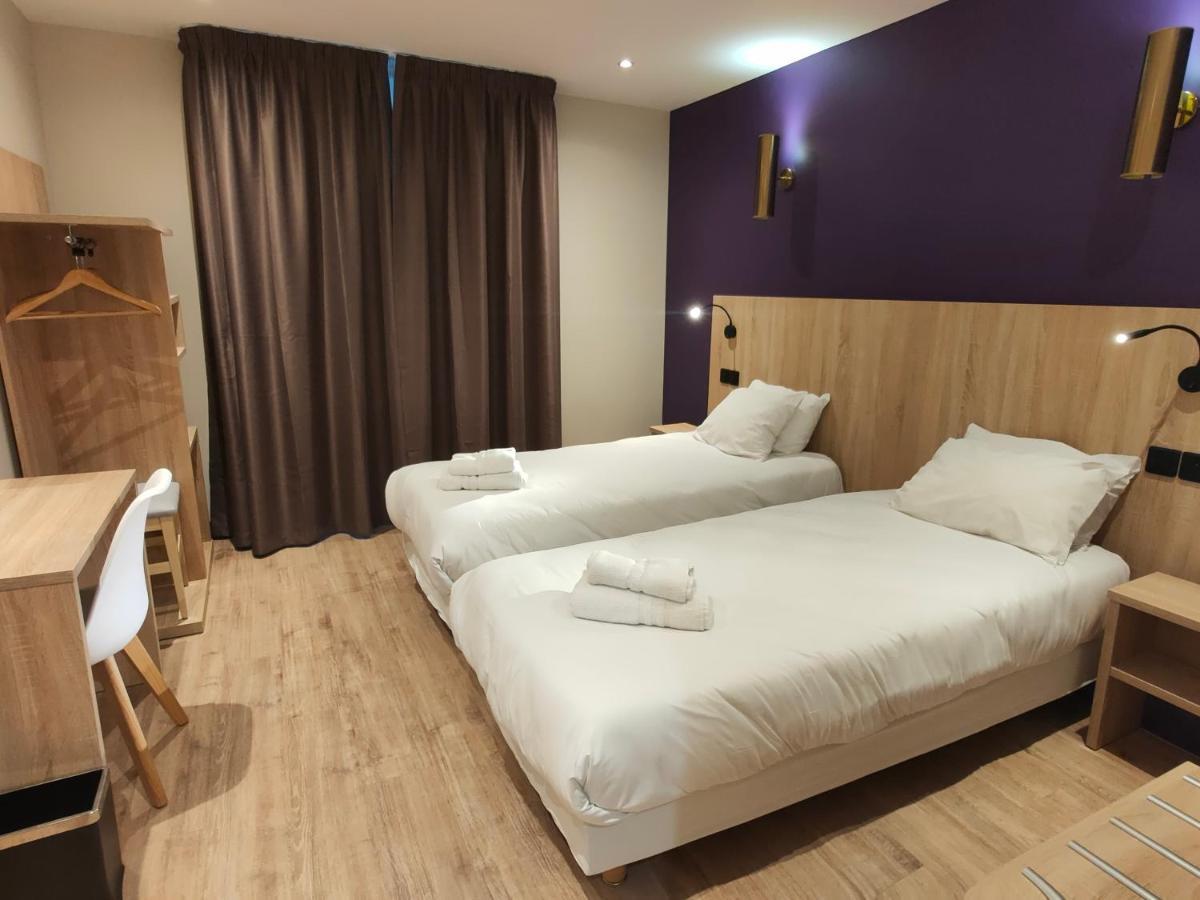 Modern Est Hotel