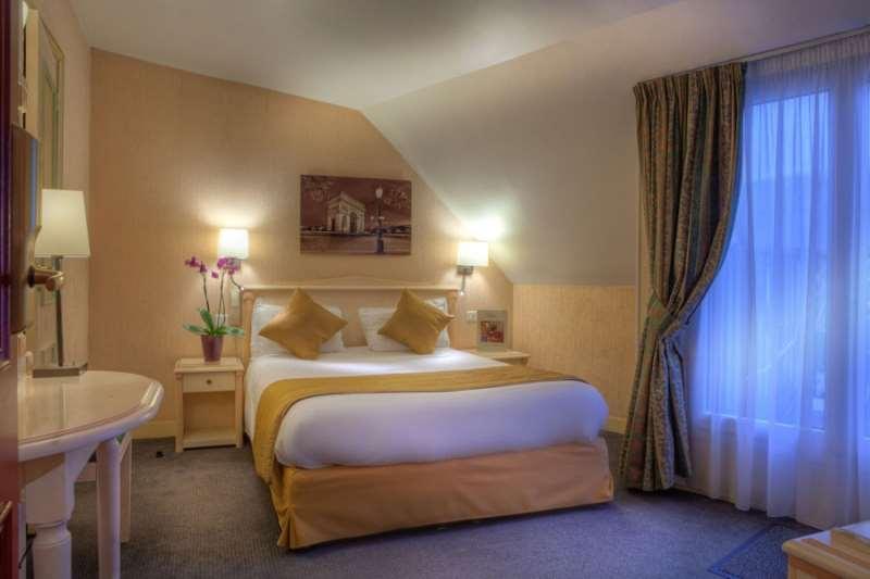 Hotel Louvre Sainte Anne 3*