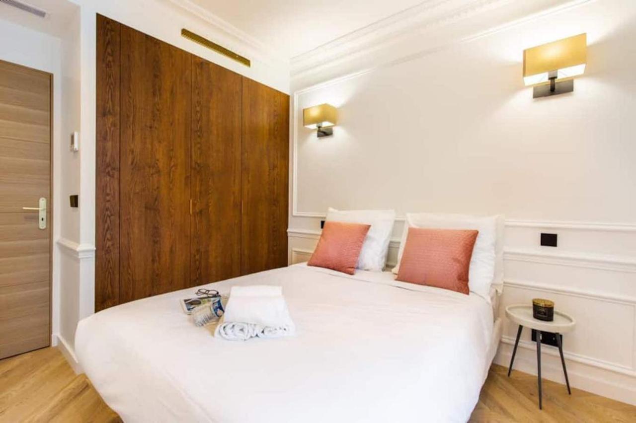 Newly Rebuilt By Architect - Center Of Apartment Paris