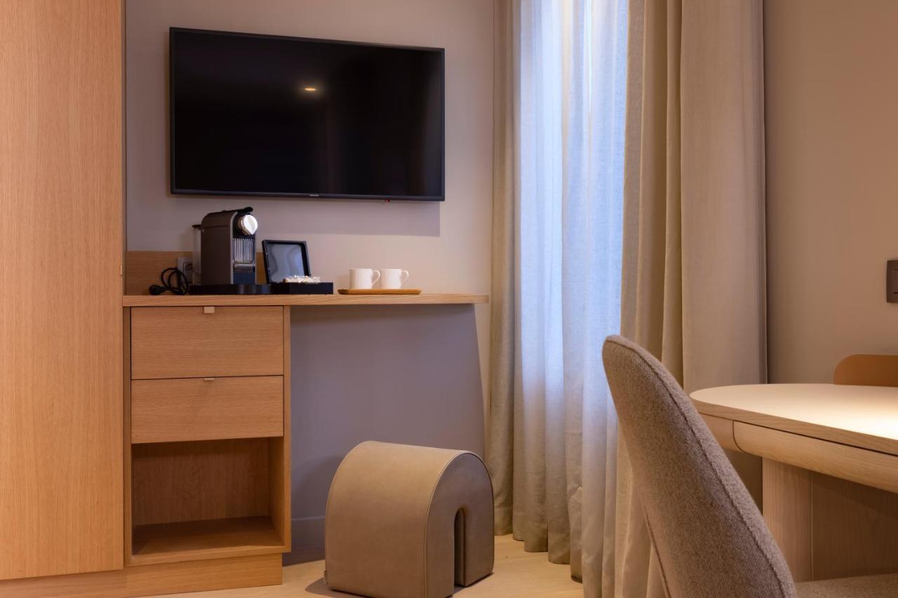 Beige 4*