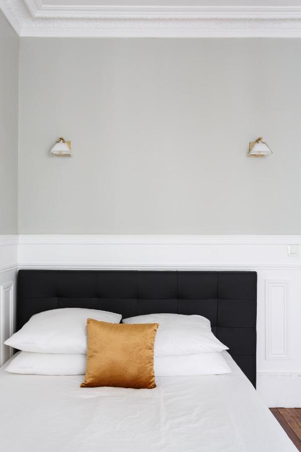 Bright And Newly Renovated 2 Bedroom Apartment, Hip & Paris, Montmartre-opera Apartment *