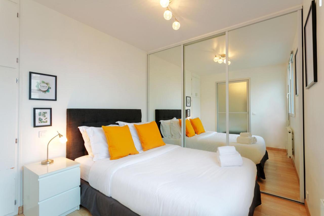 Apartment Eiffel Tower View - Private Paris