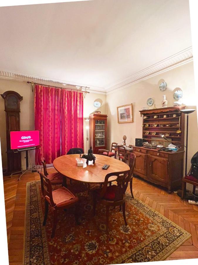 Beautiful Flat In The Center Of 6 Th District Apartment Paris