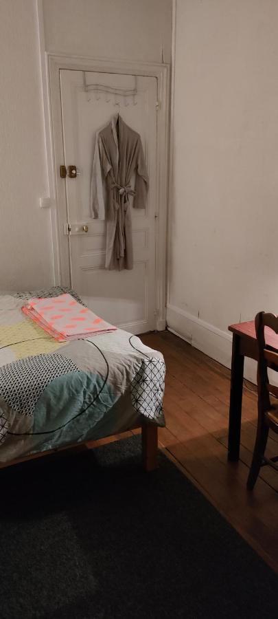 Private Iii For 1 Person Maximum In Our Family In 10, Near La Gare Du Nord
