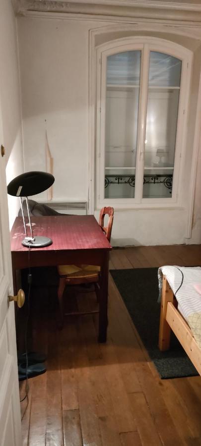 Homestay Private Iii For 1 Person Maximum In Our Family In 10, Near La Gare Du Nord