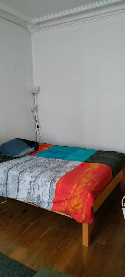 Private Iii For 1 Person Maximum In Our Family In 10, Near La Gare Du Nord * Paris