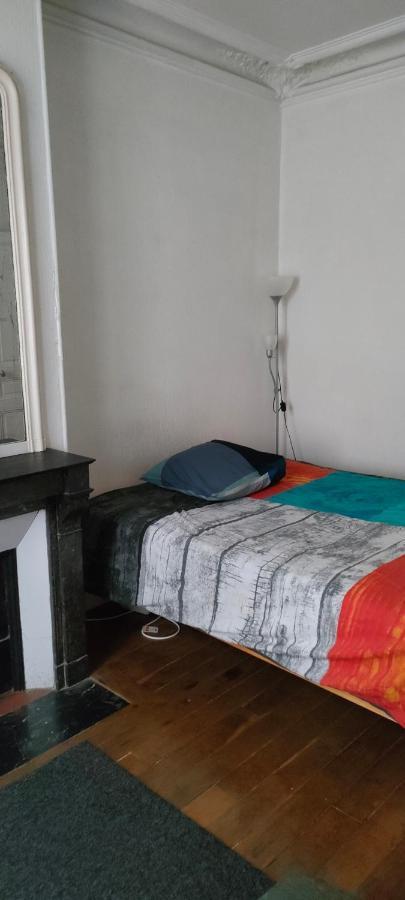 Private Iii For 1 Person Maximum In Our Family In 10, Near La Gare Du Nord