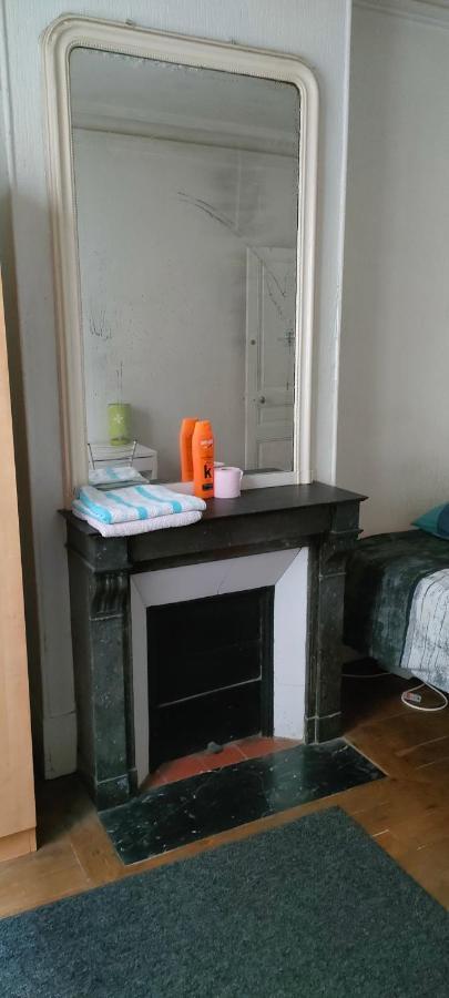 Homestay Private Iii For 1 Person Maximum In Our Family In 10, Near La Gare Du Nord *