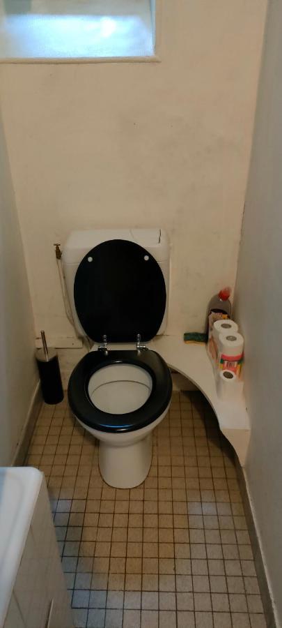 Private Iii For 1 Person Maximum In Our Family In 10, Near La Gare Du Nord *