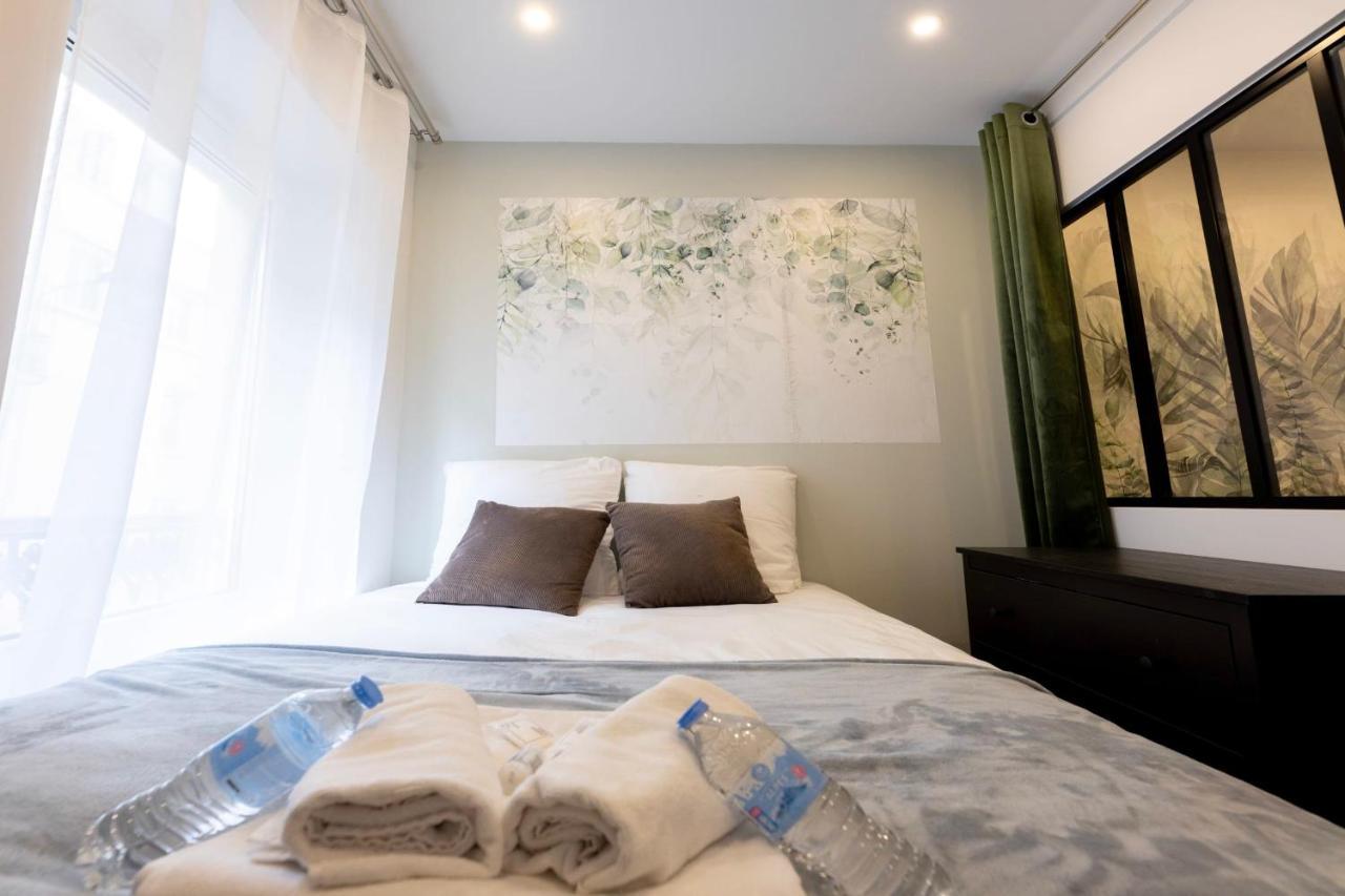 Apartment Well Decorated In 8th Paris