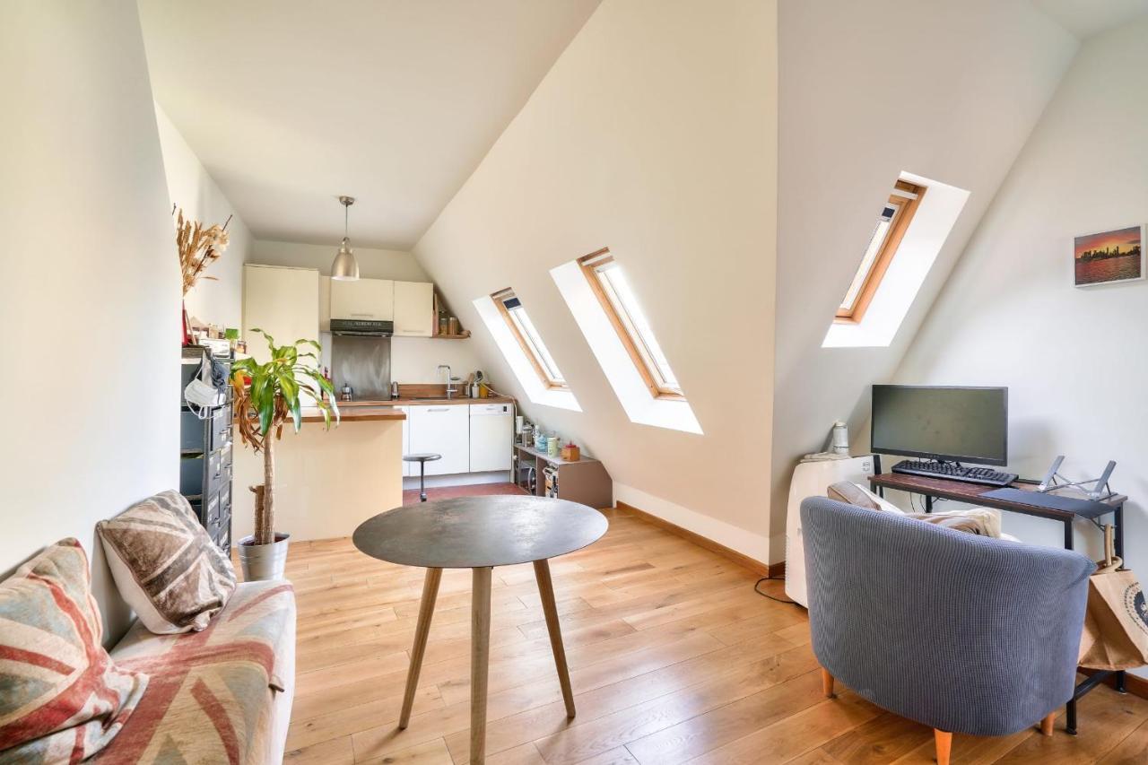 Guestready -- Rooftop Maisonette In Folie-mericout Paris