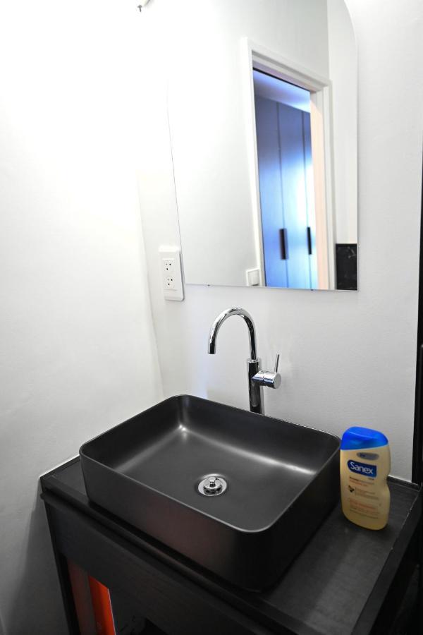 Appartement Luxury Canal St Martin&parking Paris