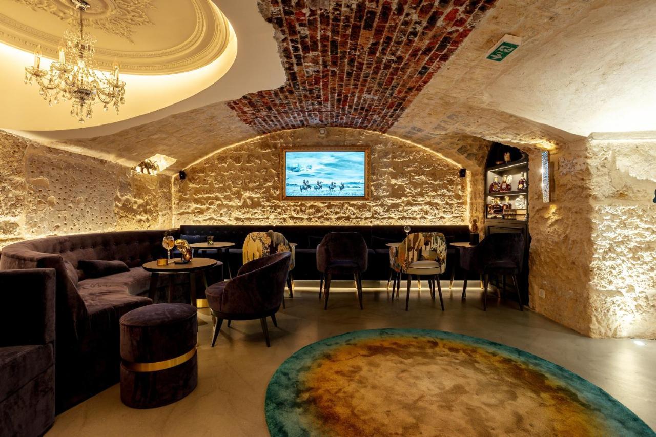 Roi De Sicile - Rivoli -- Luxury Aparthotel
