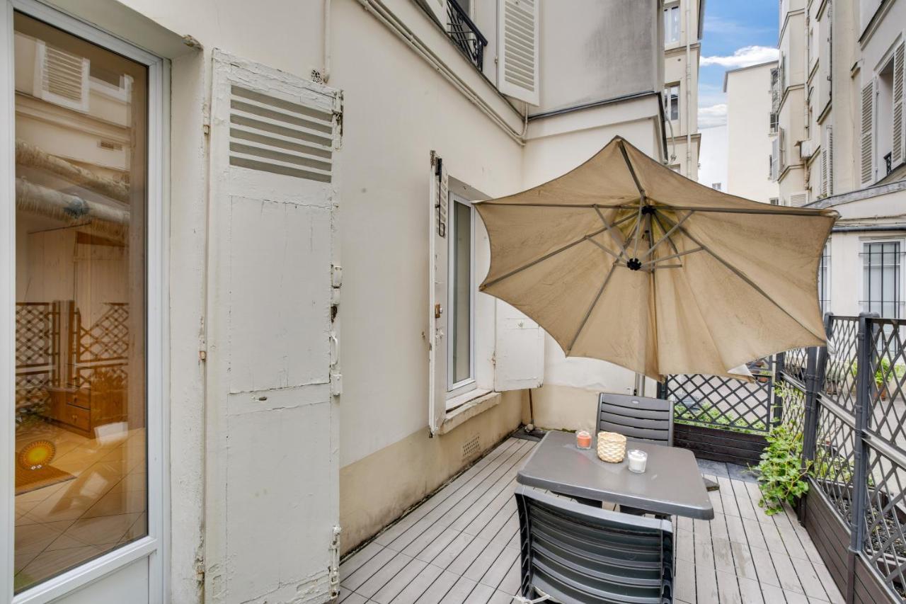 Appartement Chic Studio With Terrace Downtown
