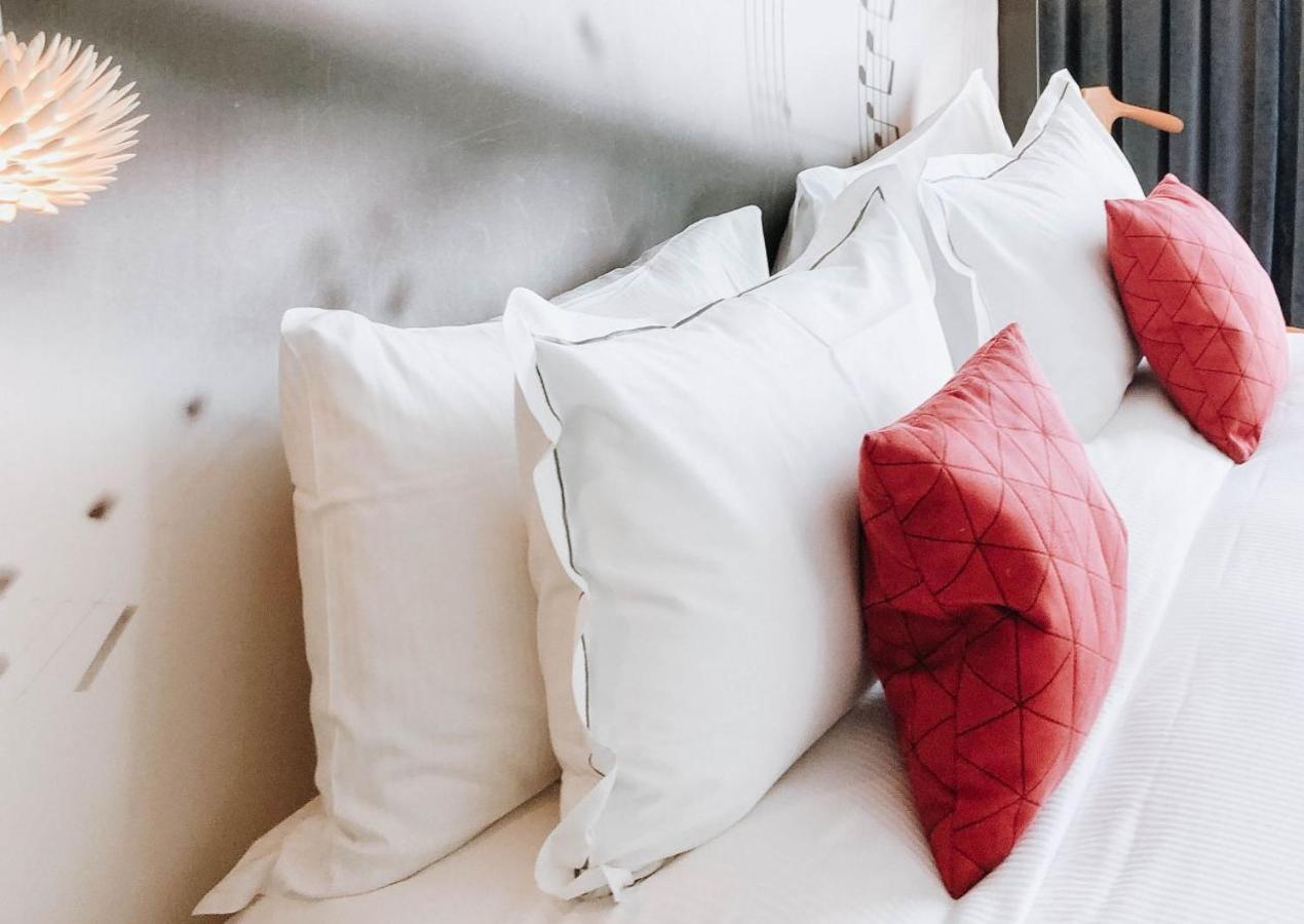 De Sers Champs Elysees 5* Paris