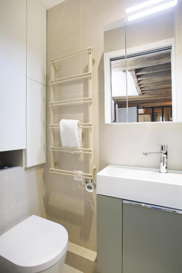 Superb Place Des Vosges Le Marais Appartement Paris