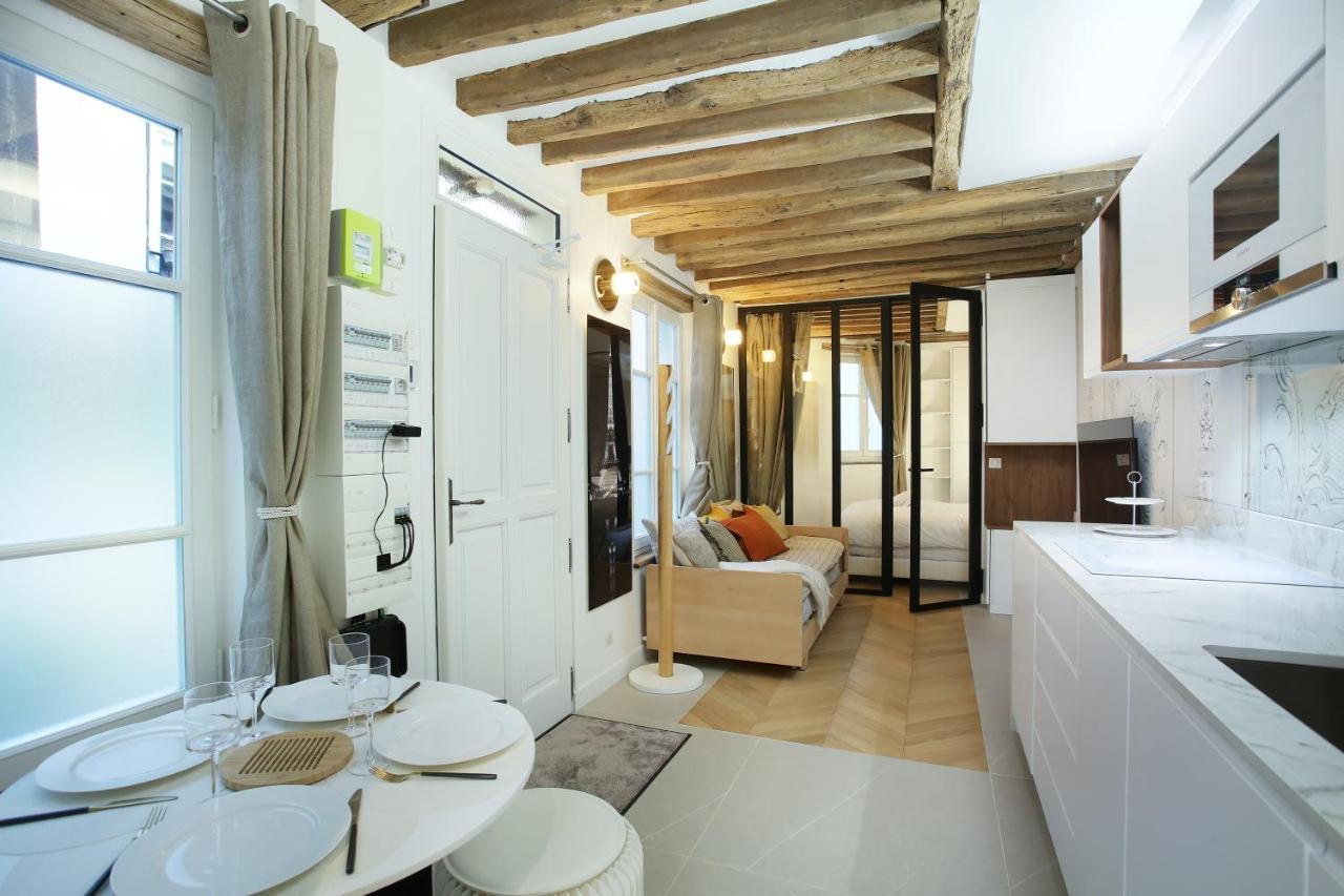 Superb Place Des Vosges Le Marais Appartement Paris