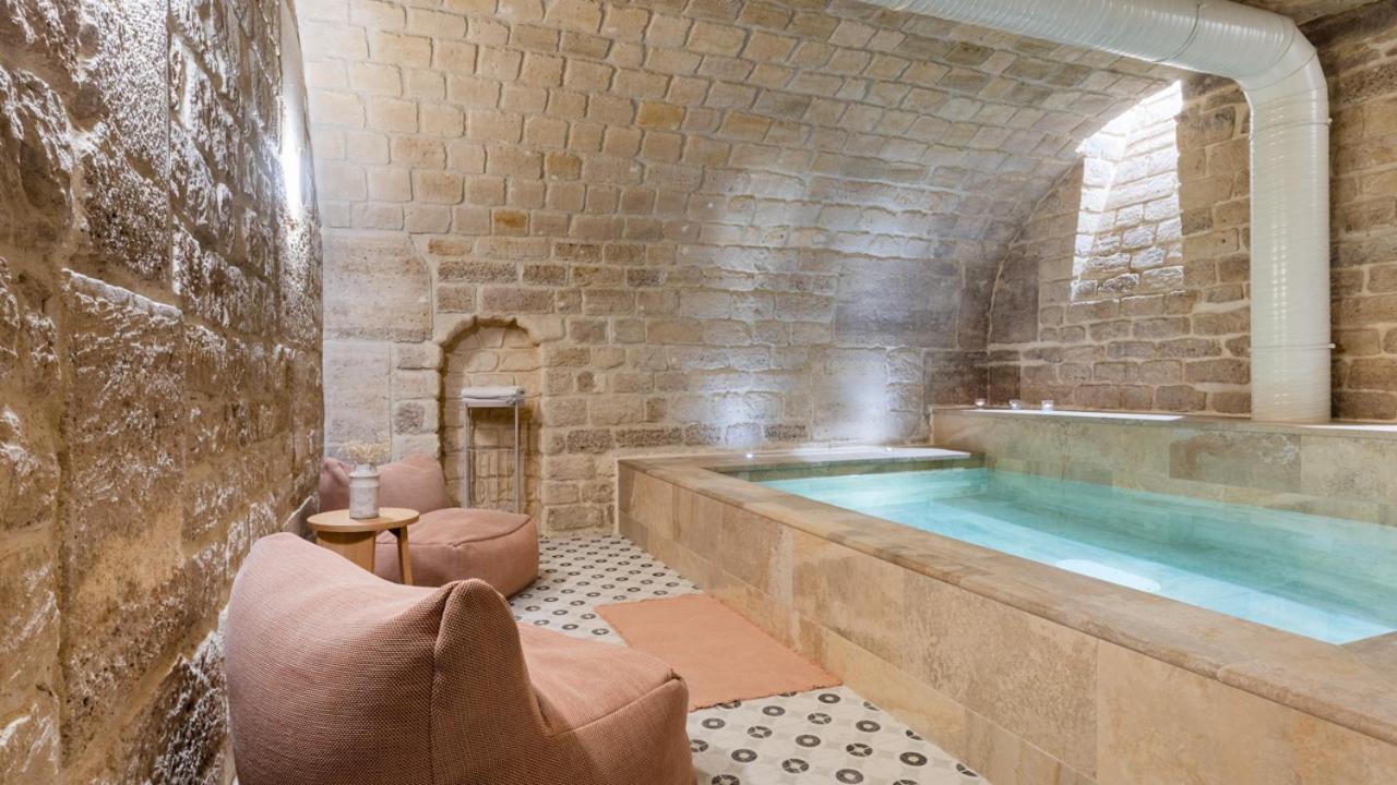 Le Petit Beaumarchais & Hotel