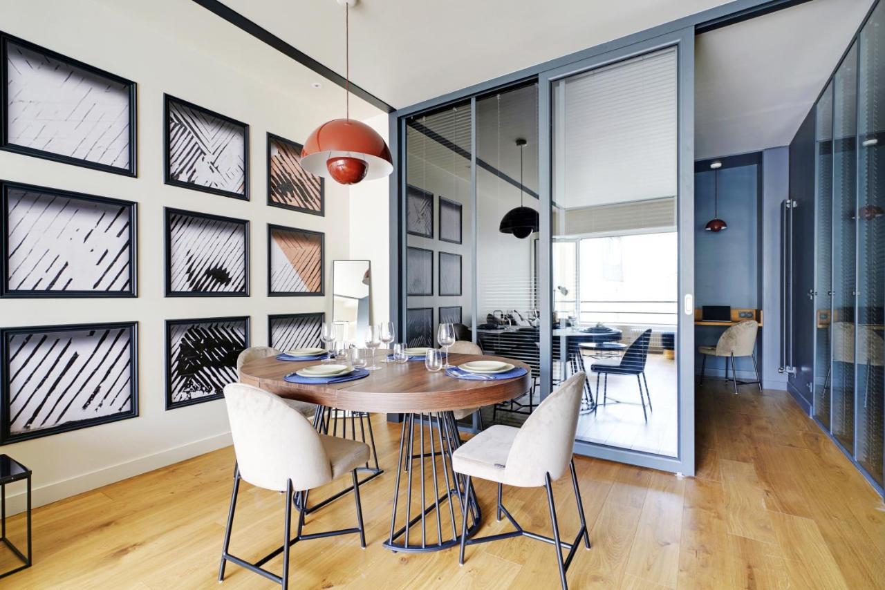 Cmg-amazing Apartment-arc De Triomphe-champs Elysee-d Apartment Paris