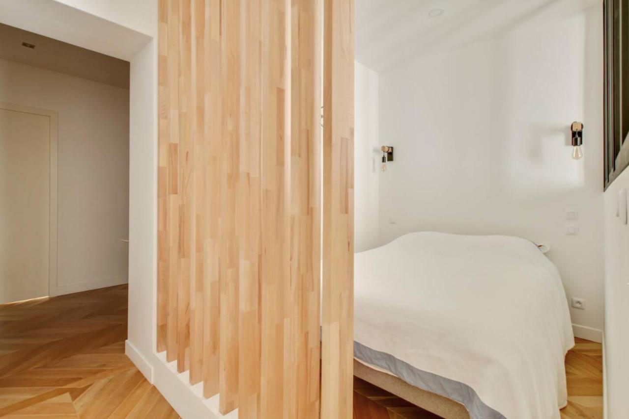Refurbished Design Flat -near Champs-elysees Paris
