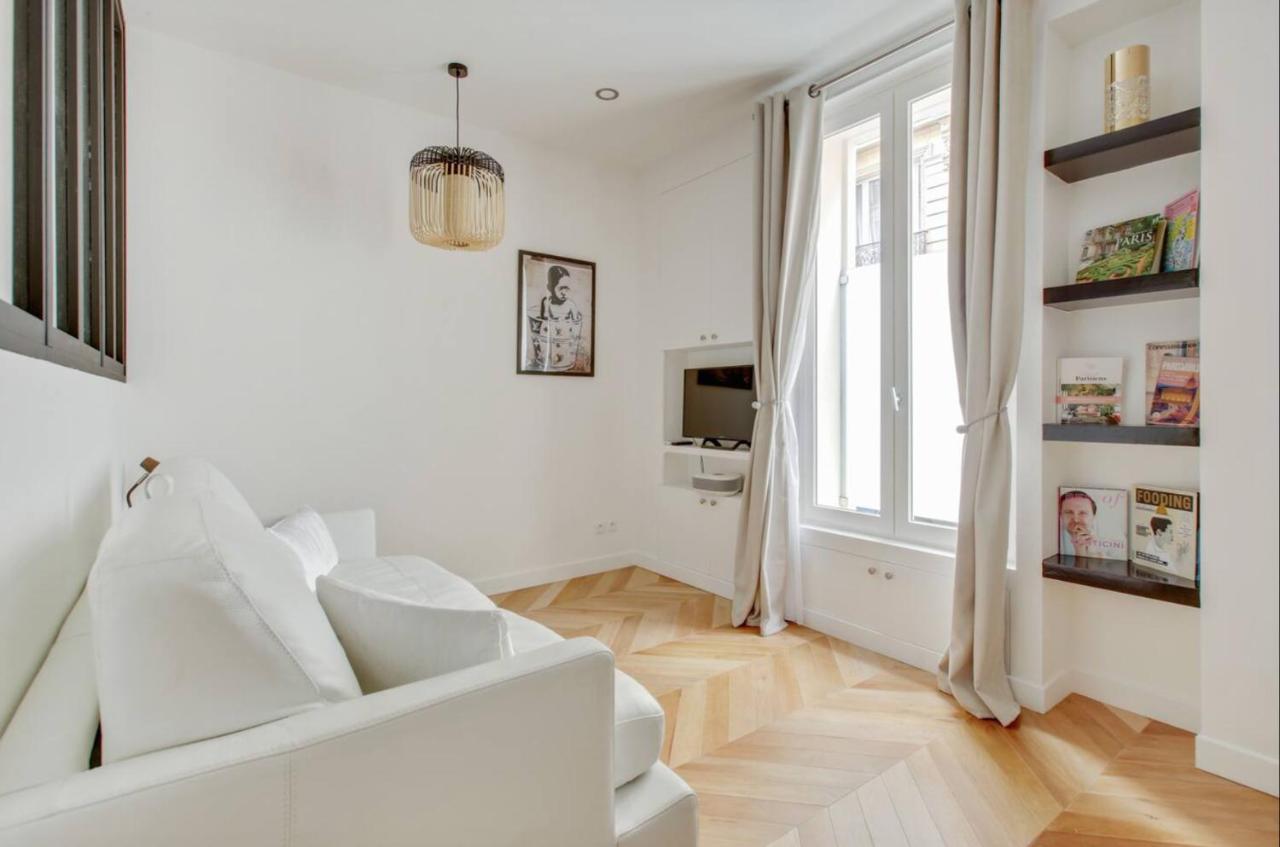 Refurbished Design Flat -near Champs-elysees *